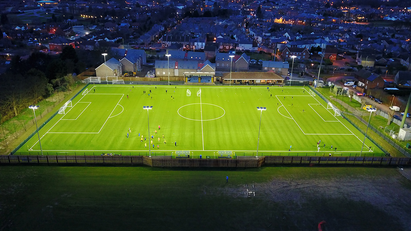 Futbol stadionunun işıqlandırılması 4